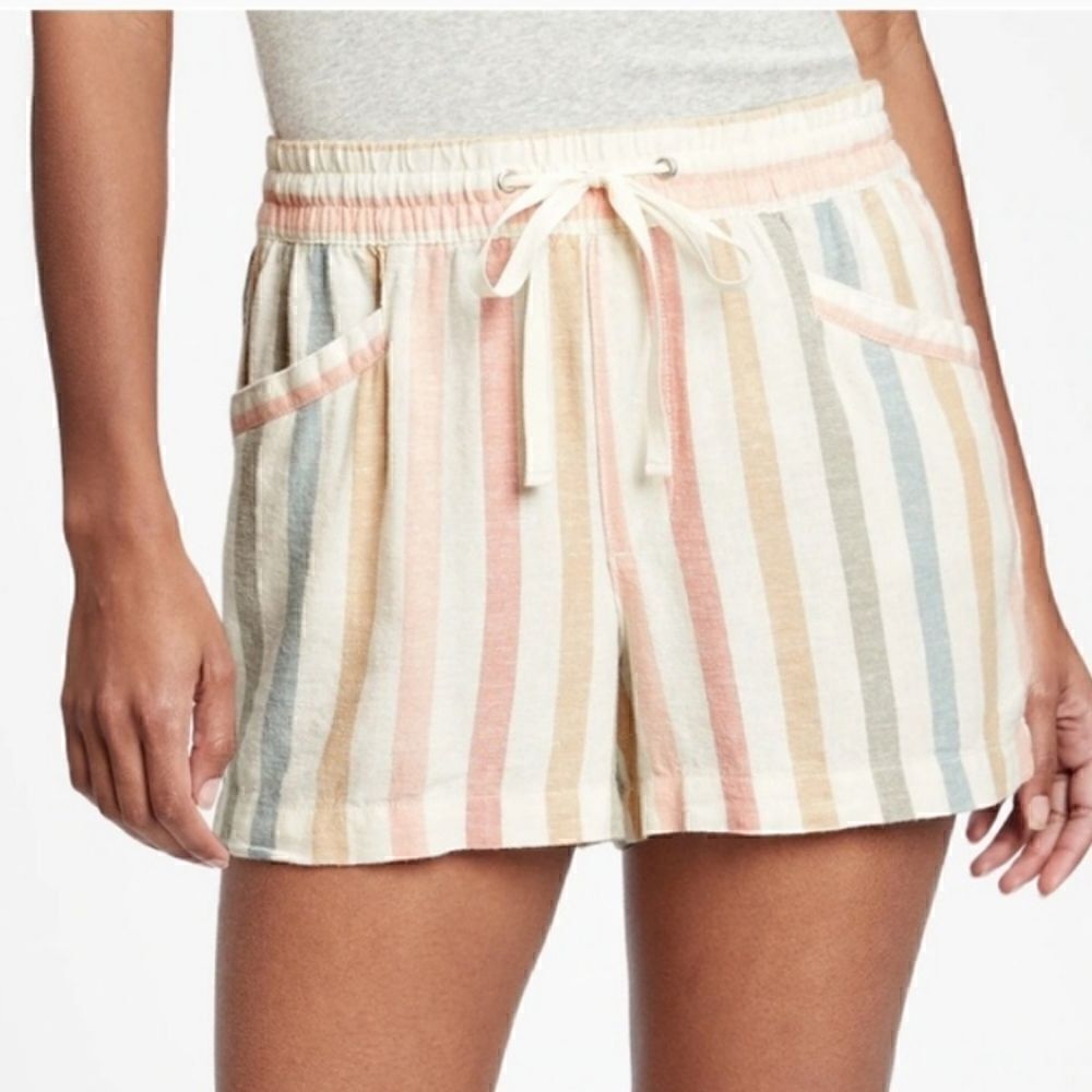 Gap shorts size medium